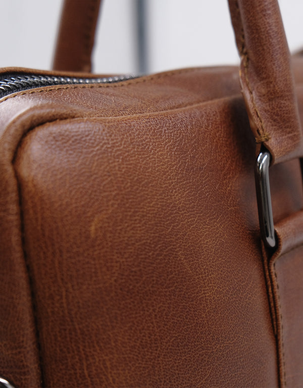 Portafolio de Piel para Laptop | Diseño Funcional y Hecho para Viajar