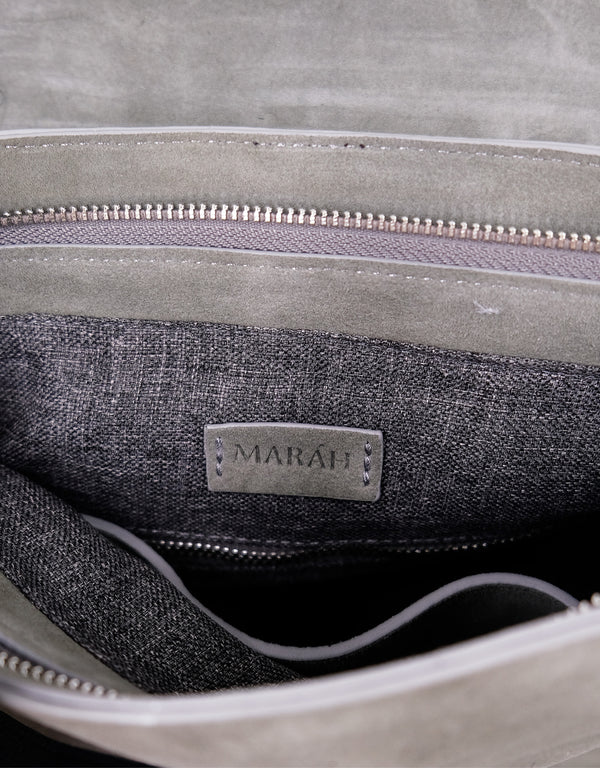 Bolsa Cuadrada de Piel Gamuza Gris Maráh | Estilo Minimalista