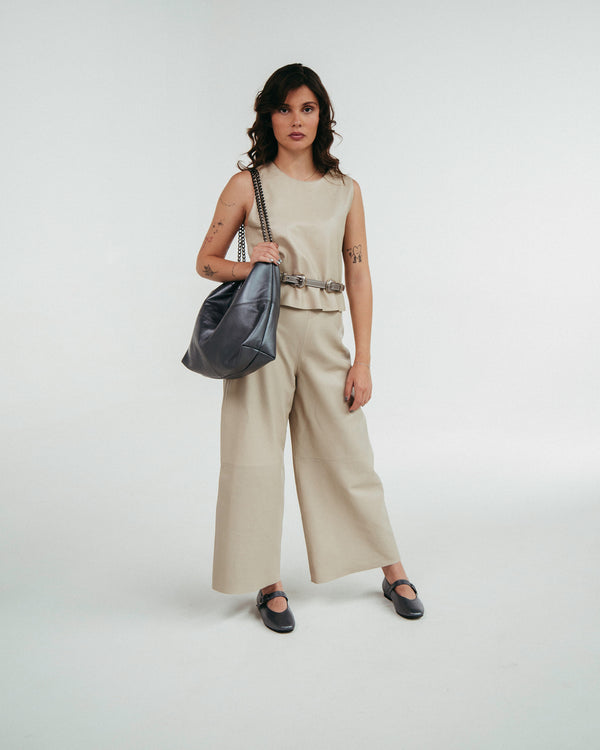 Bolsa de Piel Gris Plata Maráh con Cadena | Bolsa Amplia para Mujer